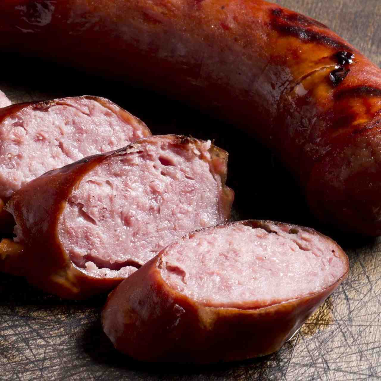 What is difference between Polish sausage and kielbasa?