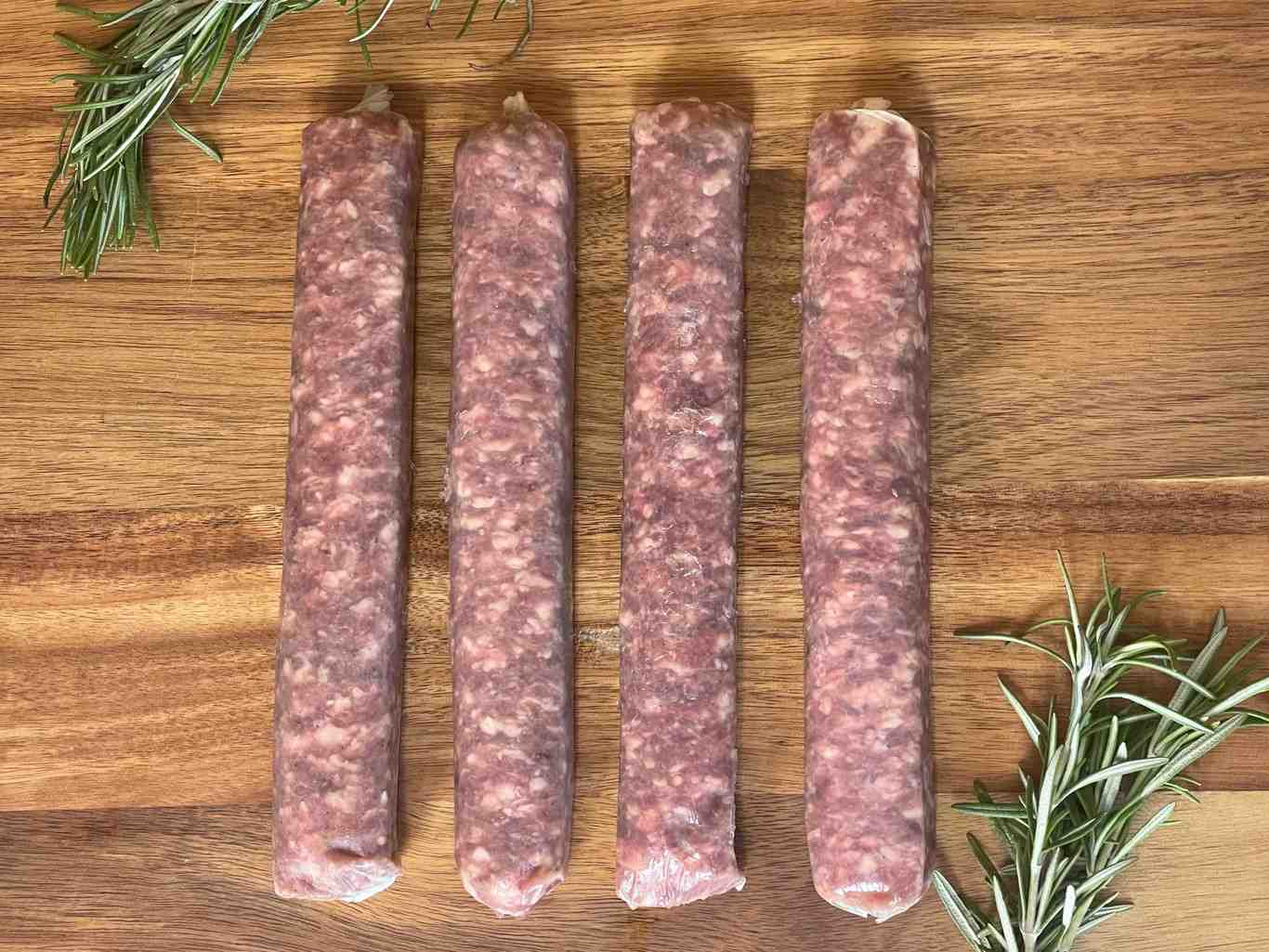 What's the difference between kielbasa and bratwurst?