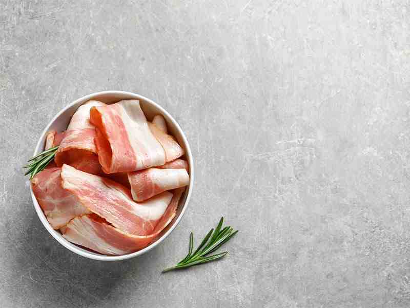 How do you tell if your bacon is undercooked?