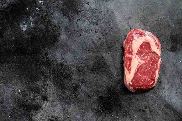 Is it OK to eat bloody steak?