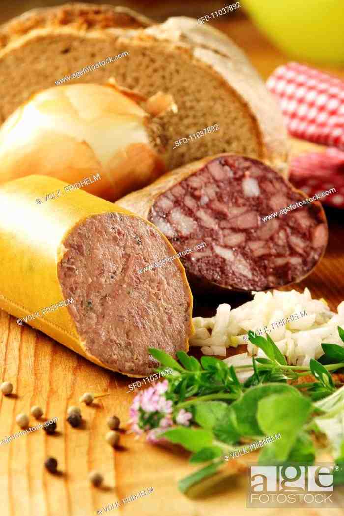 What is the difference between knockwurst and liverwurst?