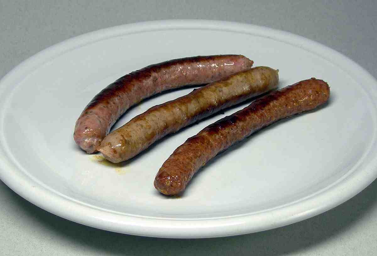 What is the difference between pork sausage and Italian sausage?