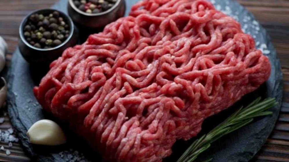 What makes the meat pink?