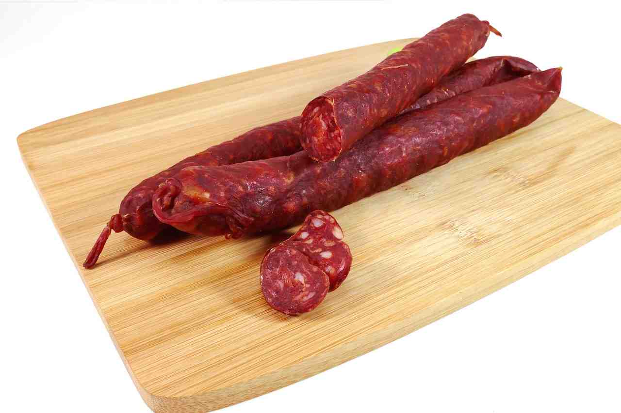 What's the difference between sausage and chorizo?