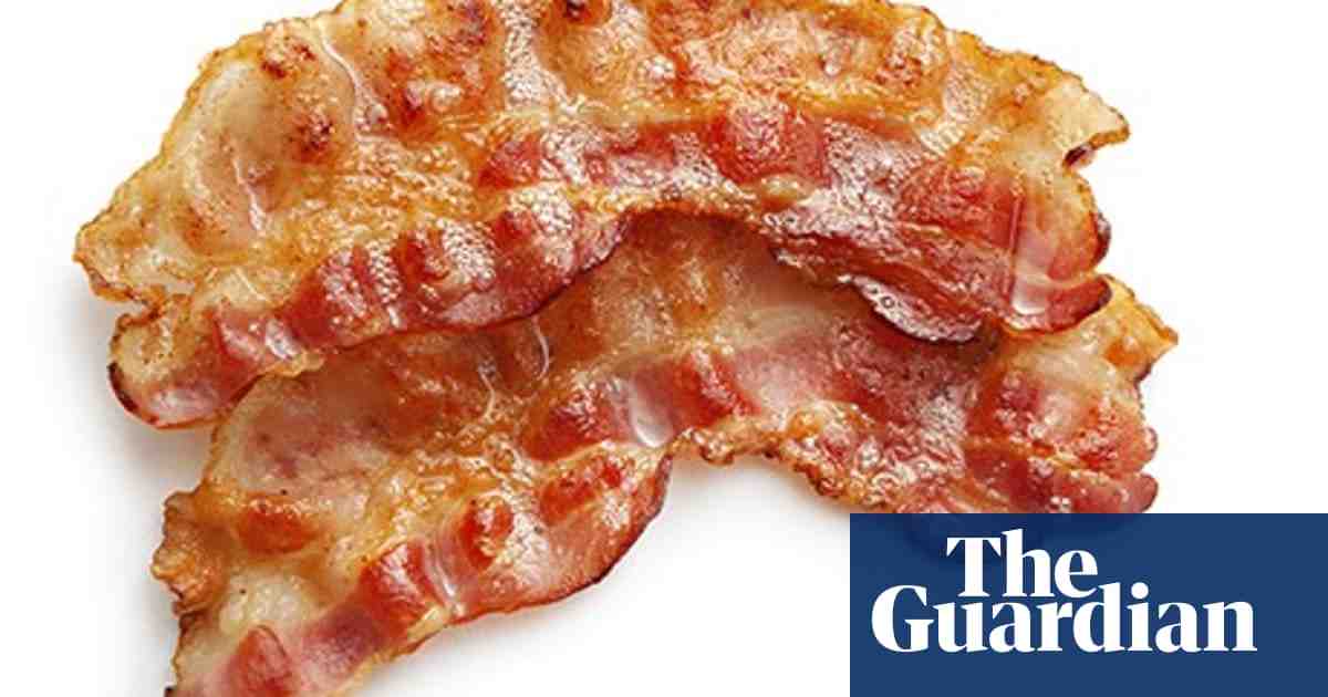 Can you eat bacon raw?
