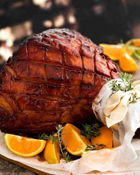 How is cooked ham made?